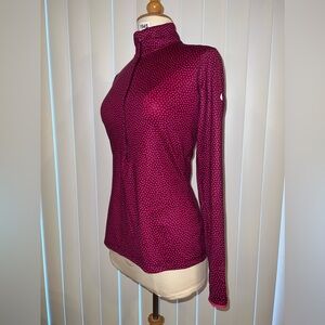 Woman’s 1/2 Zip Nike Pro Dri-Fit Top With Thumbholes Size Medium